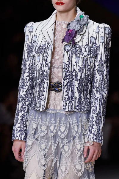Look 121
